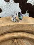 Bild in Galerie-Betrachter laden, Multicolored Quartz 6ct Rainbow Gemstone on wood block with cowhide background