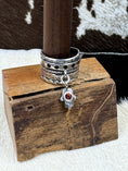 Bild in Galerie-Betrachter laden, Humsa Israel Ring from HSN Evine Designer on wood stand with cowhide background